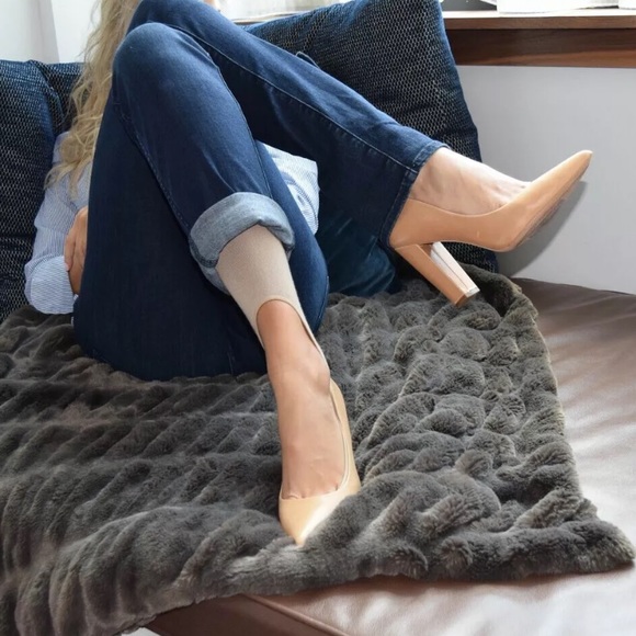 SOLD - Keysocks Knee High No-Show Socks - Picture 5 of 6